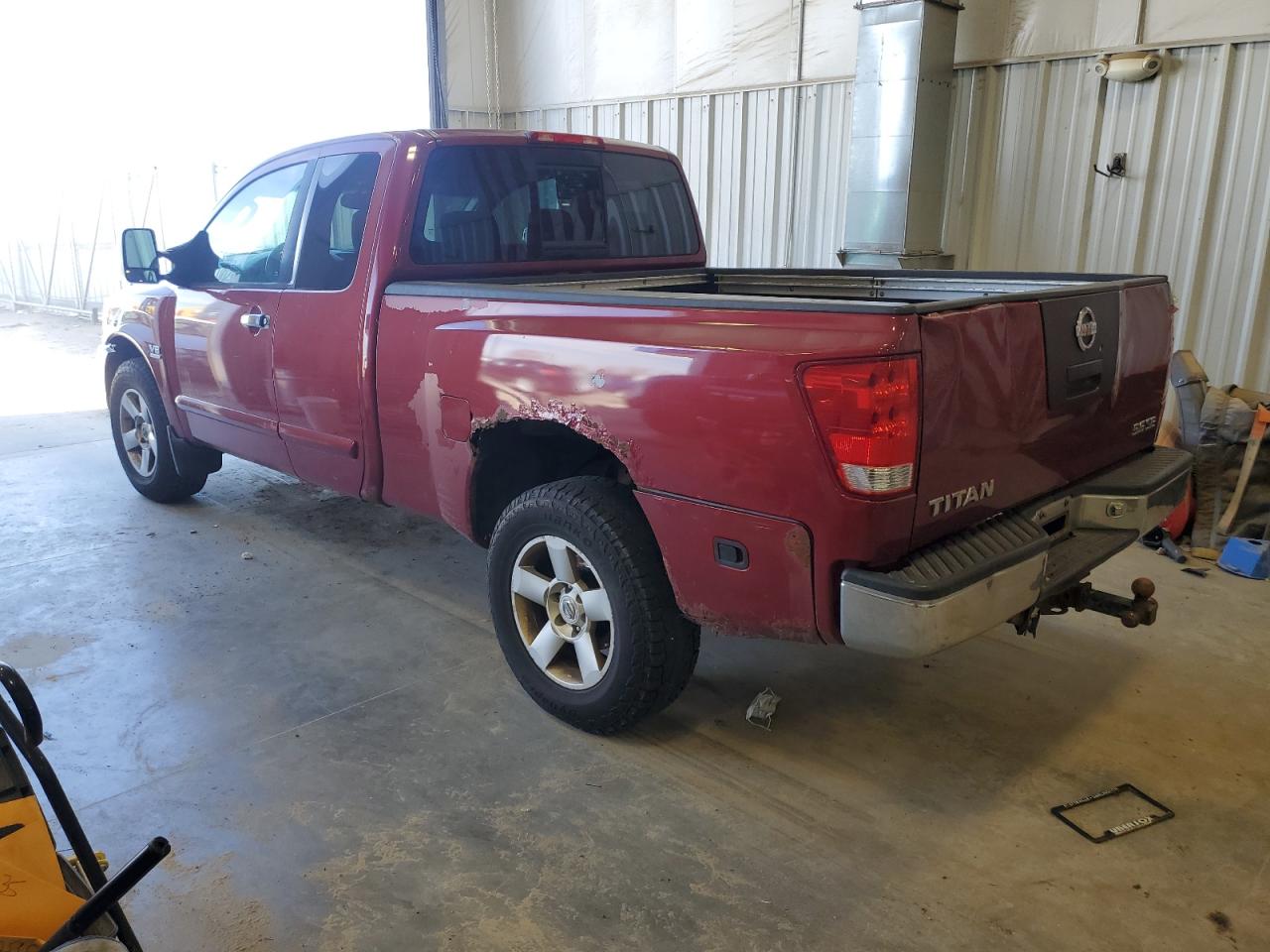 2004 Nissan Titan - Image 2