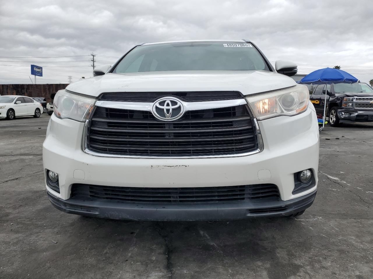 2016 Toyota Highlander - Image 5