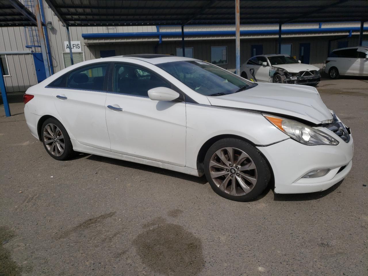 2013 Hyundai Sonata - Image 4