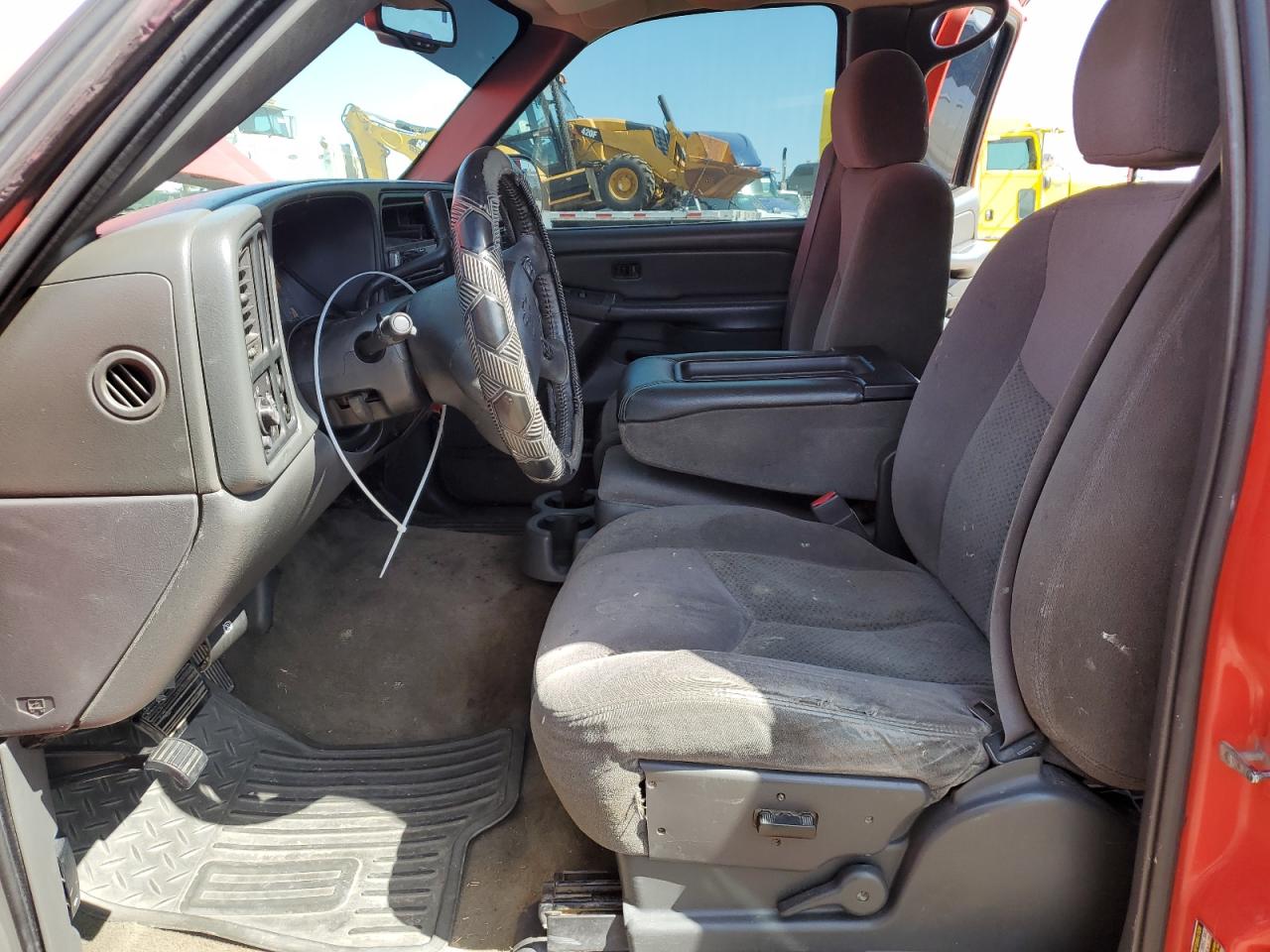 2005 Chevrolet Silverado - Image 7