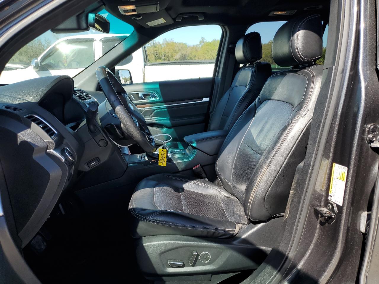 2016 Ford Explorer - Image 7