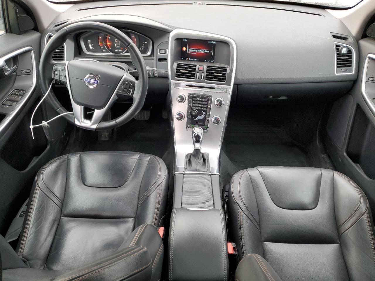 2017 Volvo XC60 - Image 8