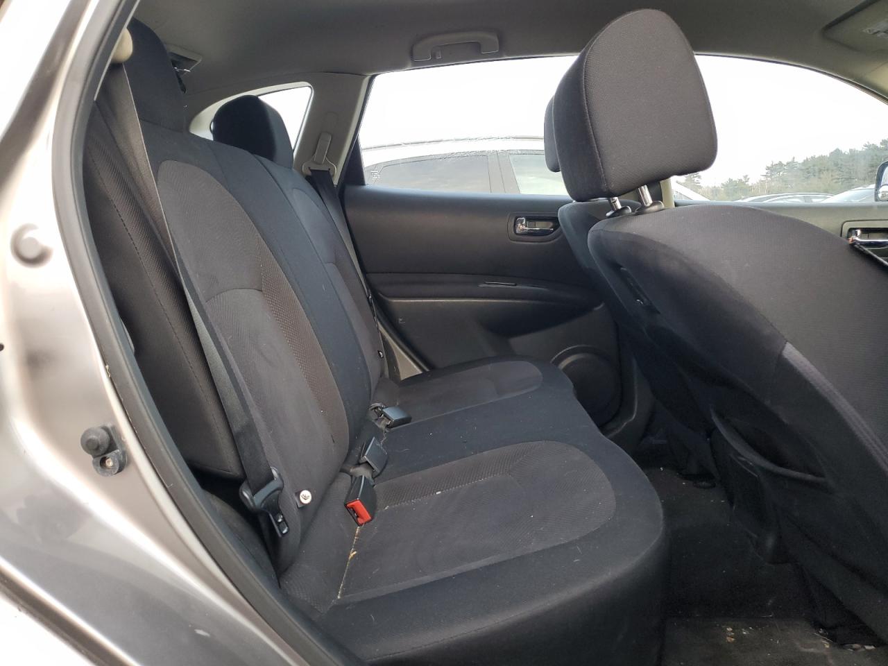 2011 Nissan Rogue - Image 11