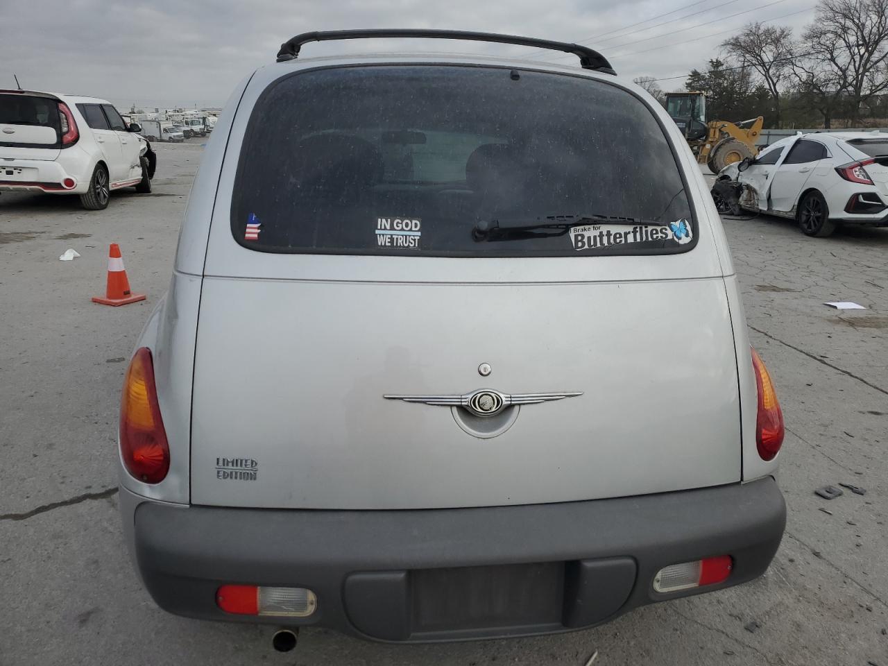 2001 Chrysler PT Cruiser - Image 6
