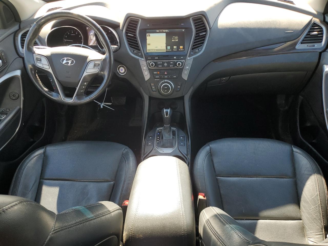 2017 Hyundai Santa Fe - Image 8