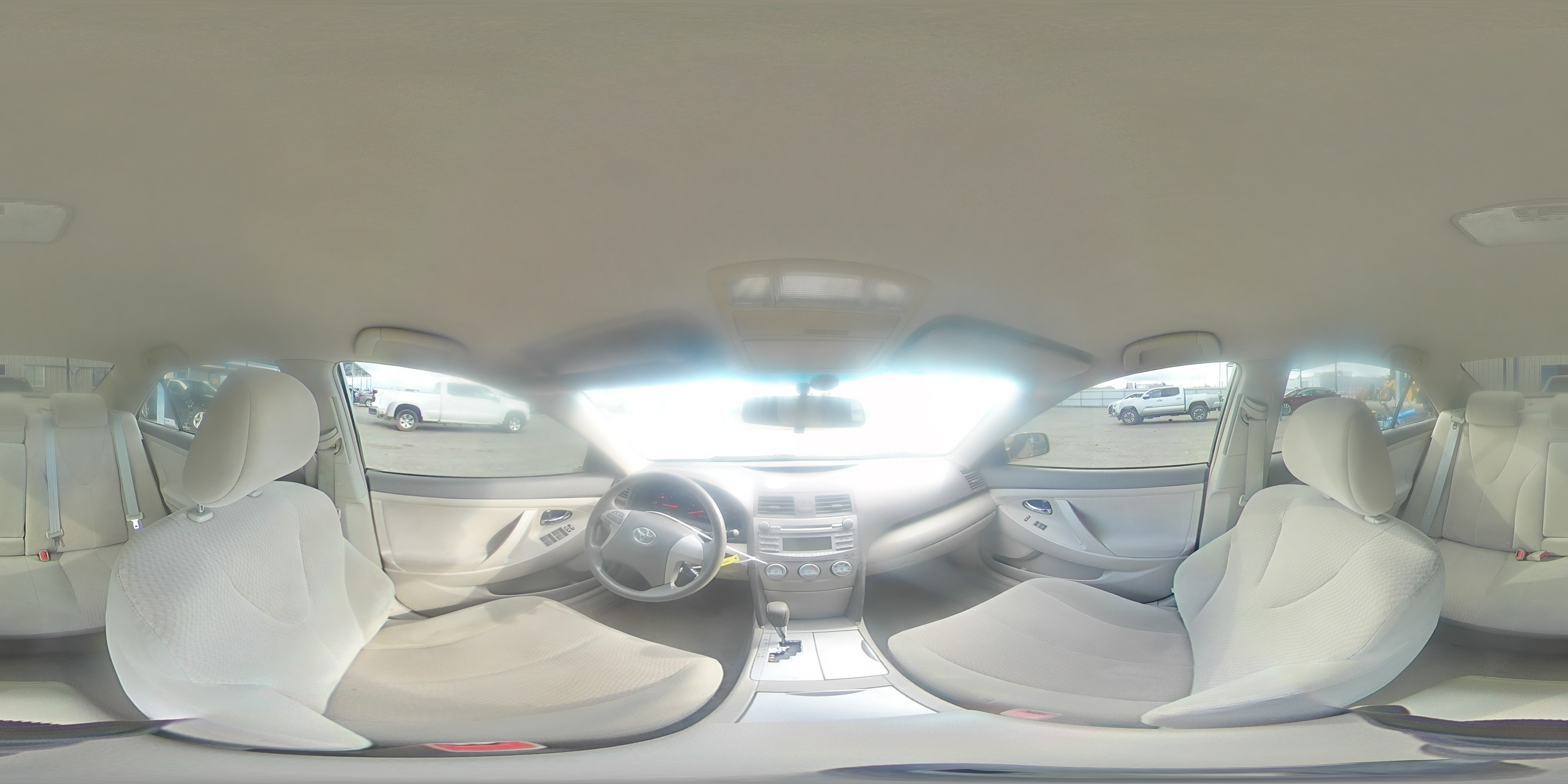 2011 Toyota Camry - Image 12