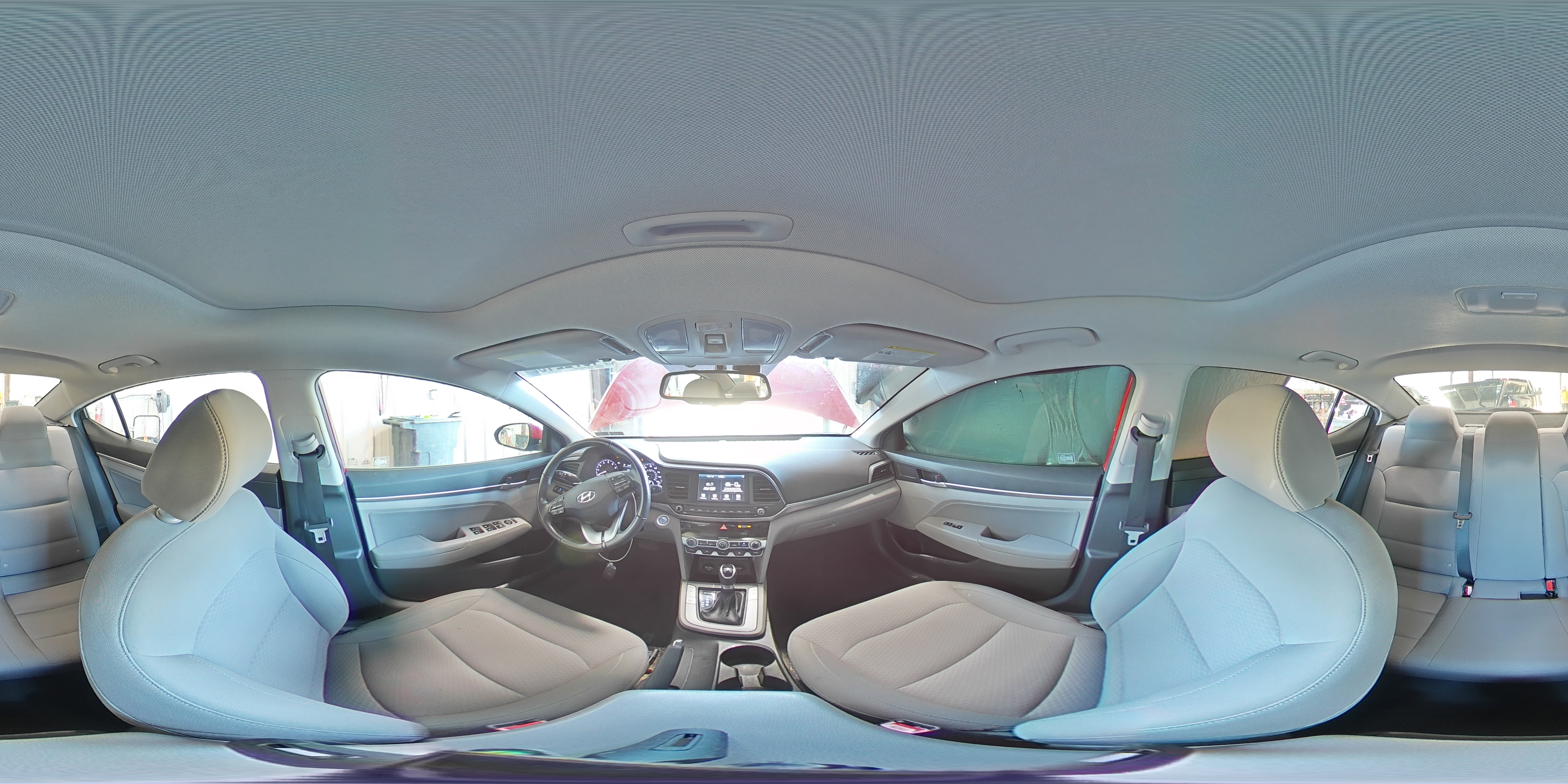 2020 Hyundai Elantra - Image 15