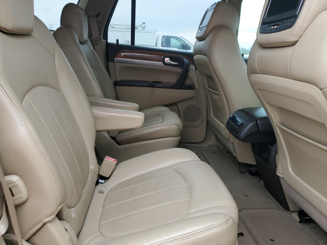 2010 Buick Enclave - Image 11