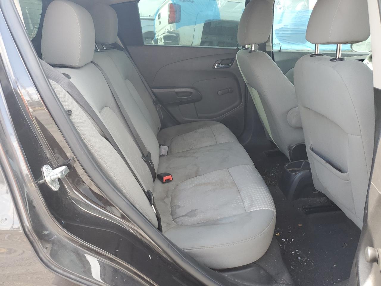 2014 Chevrolet Sonic - Image 11
