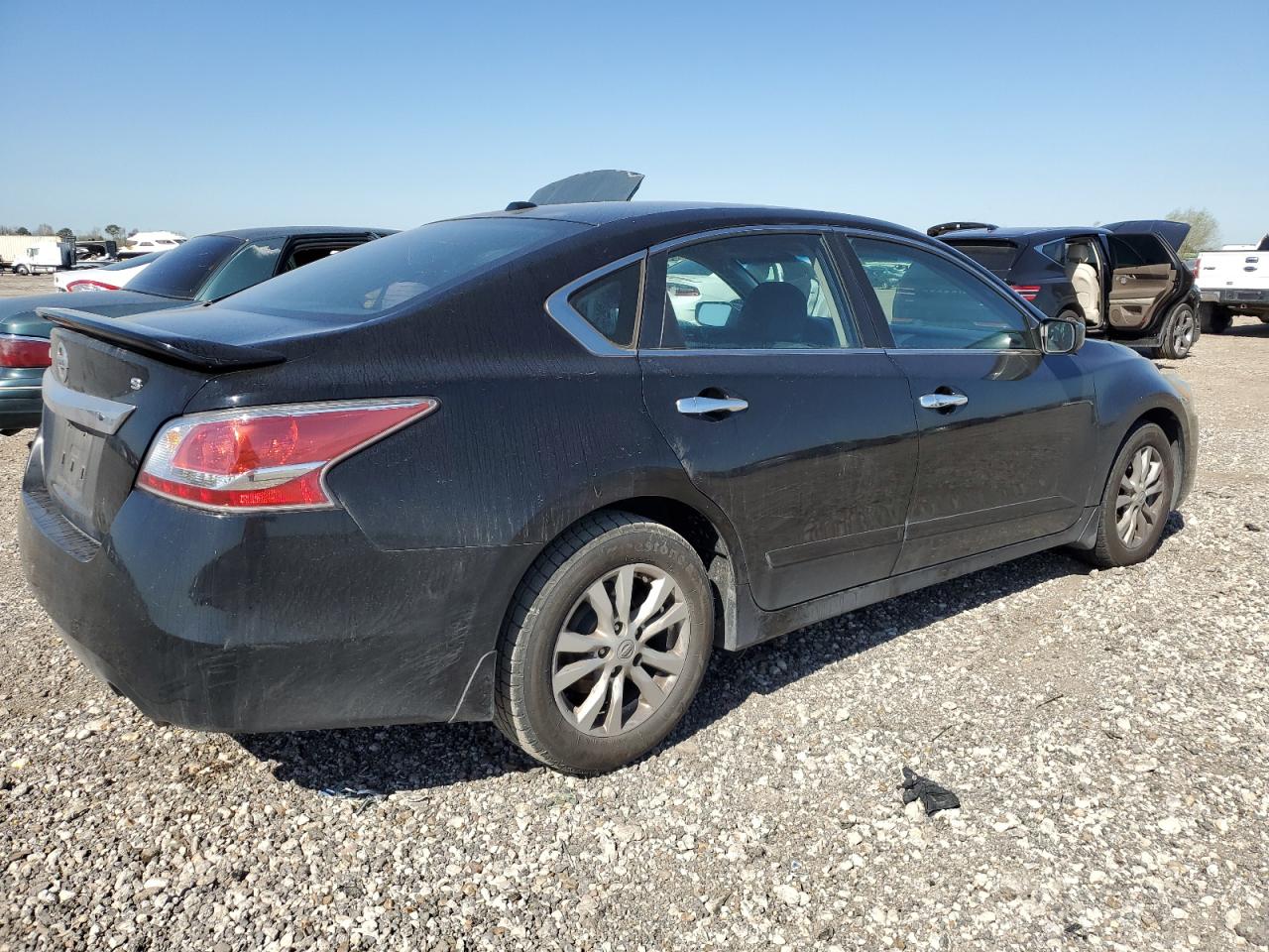 2015 Nissan Altima - Image 3
