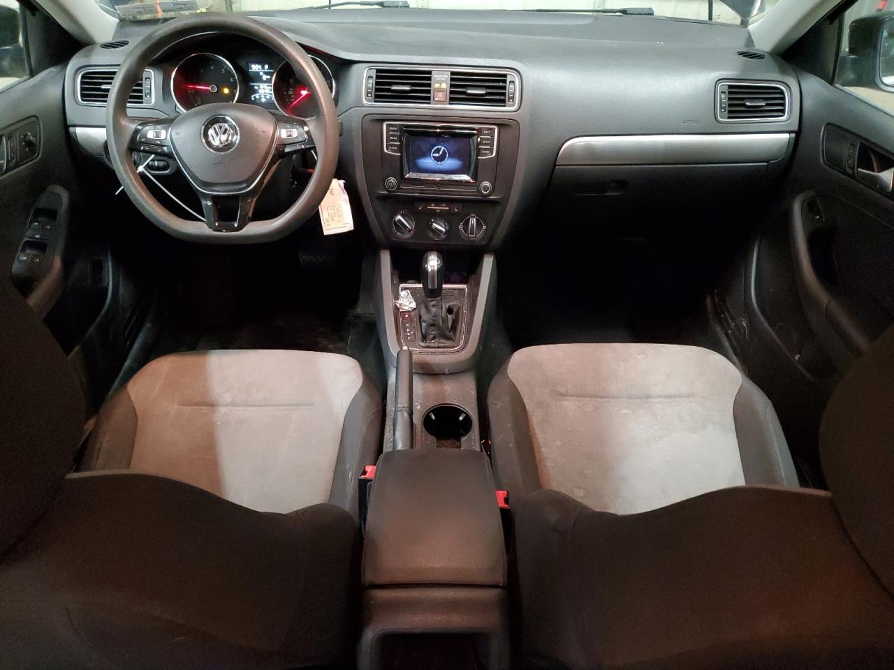 2017 Volkswagen Jetta - Image 8