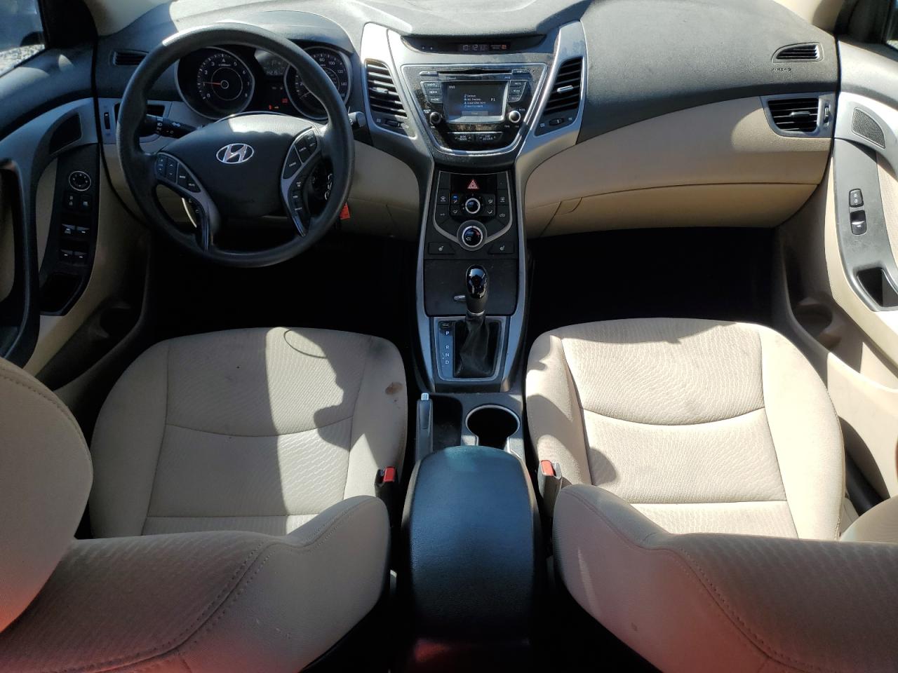 2014 Hyundai Elantra - Image 8