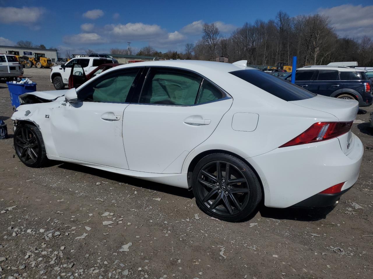 2016 Lexus IS - Image 2