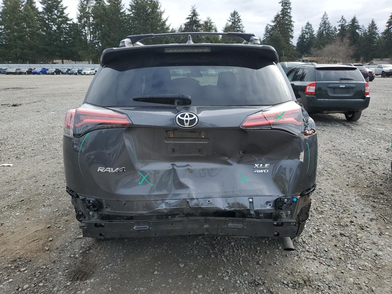 2017 Toyota RAV 4 - Image 6