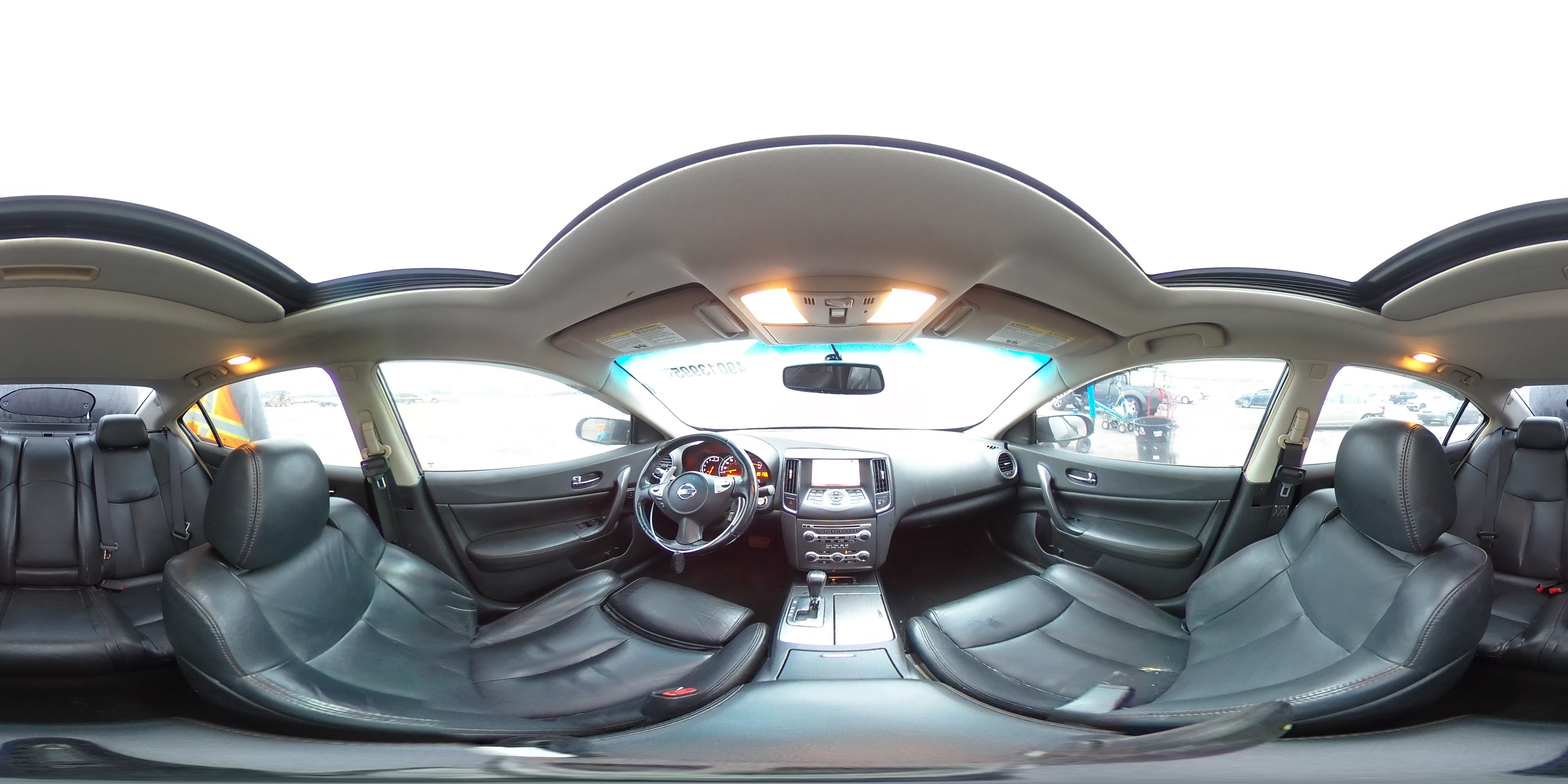 2010 Nissan Maxima - Image 13