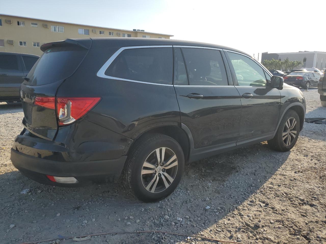 2018 Honda Pilot - Image 3