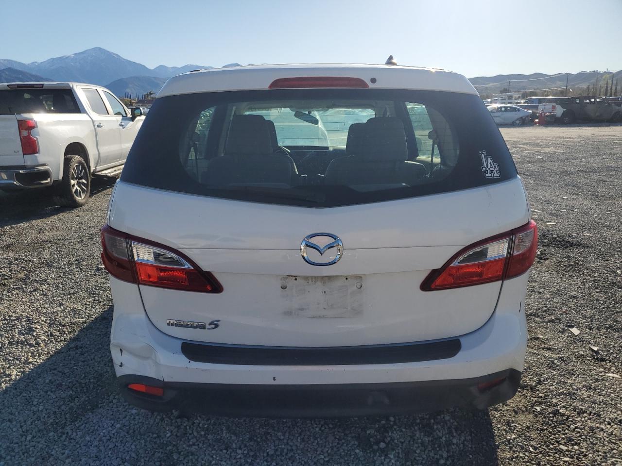 2014 Mazda 5 - Image 6
