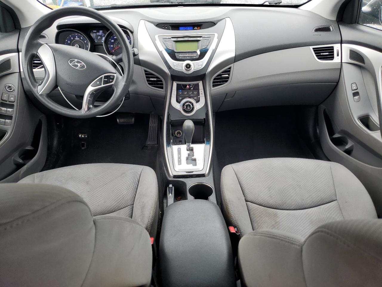 2012 Hyundai Elantra - Image 8