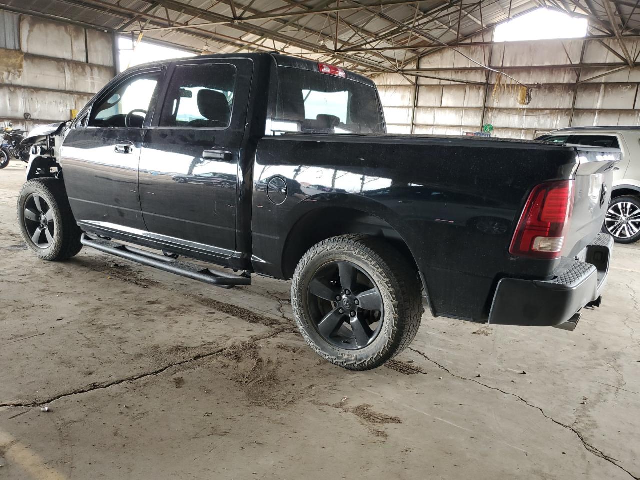 2014 RAM 1500 - Image 2