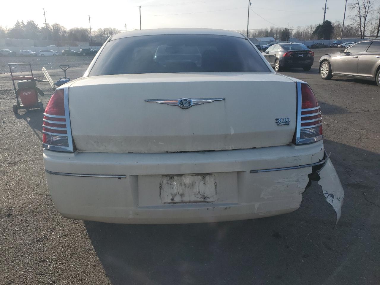 2005 Chrysler 300 - Image 6