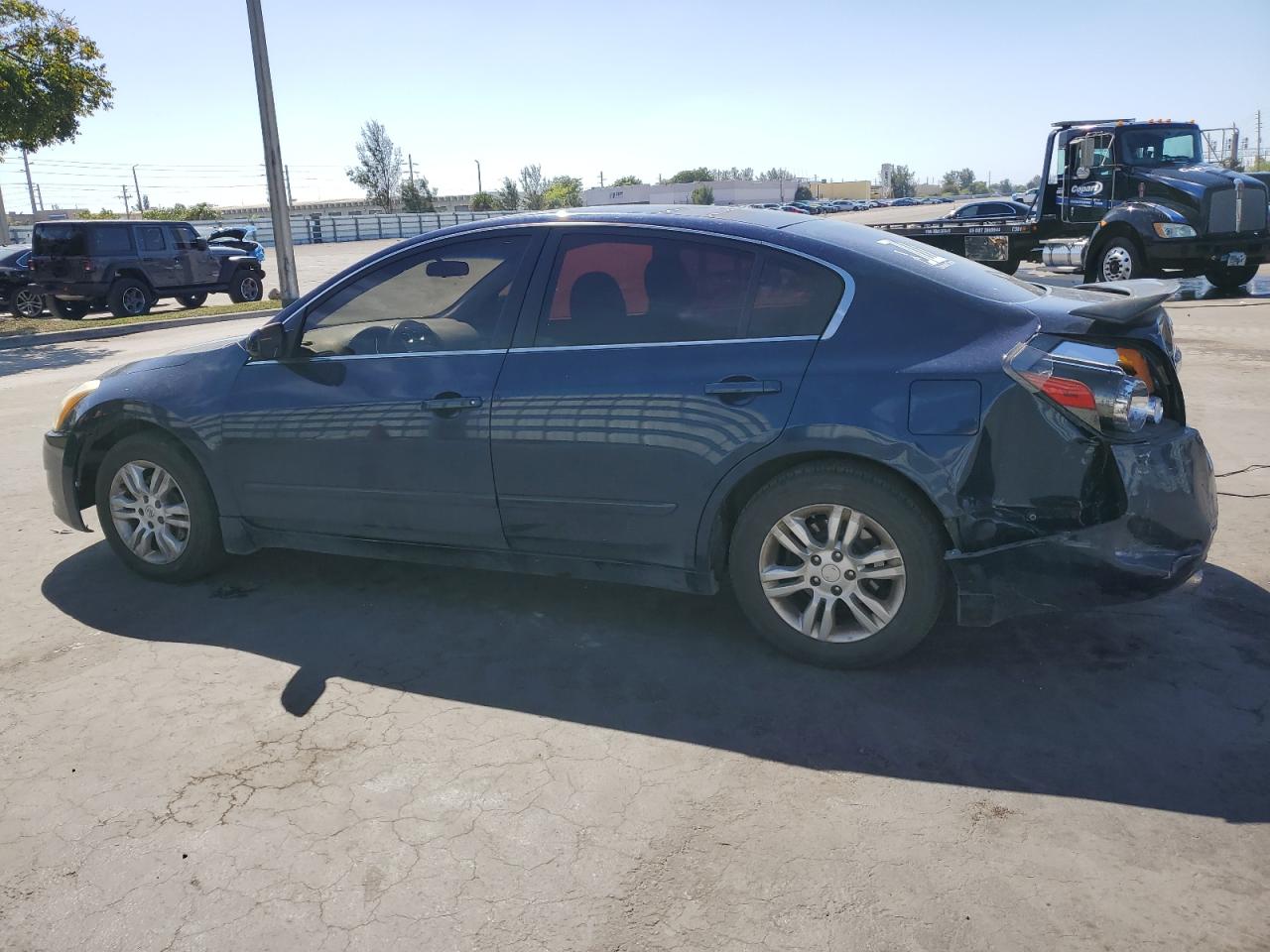 2010 Nissan Altima - Image 2