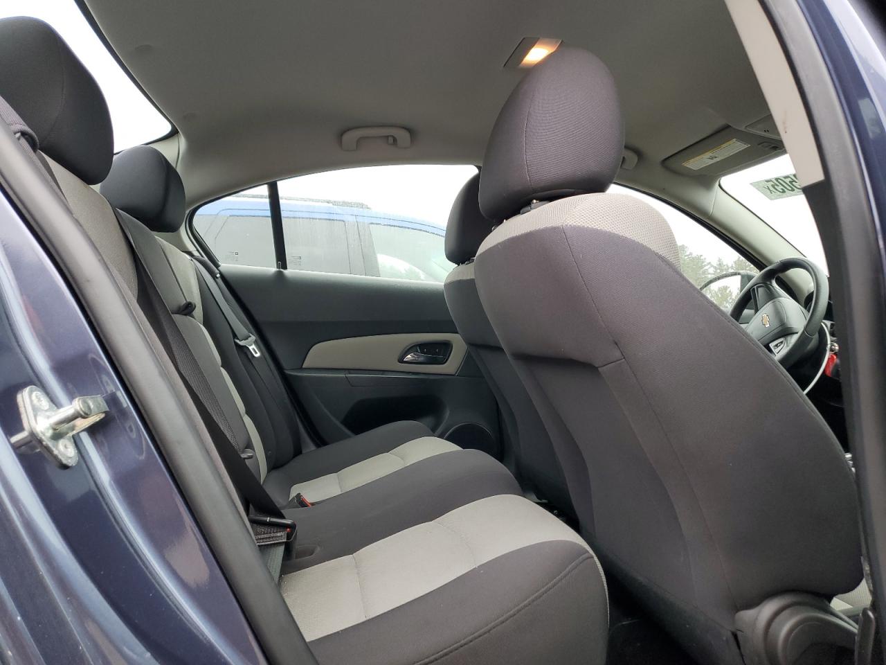 2014 Chevrolet Cruze - Image 10