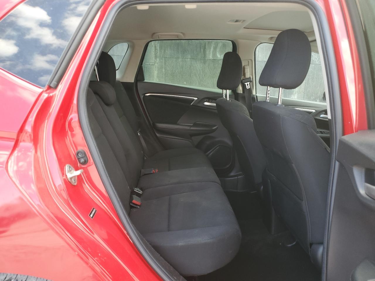 2016 Honda Fit - Image 11