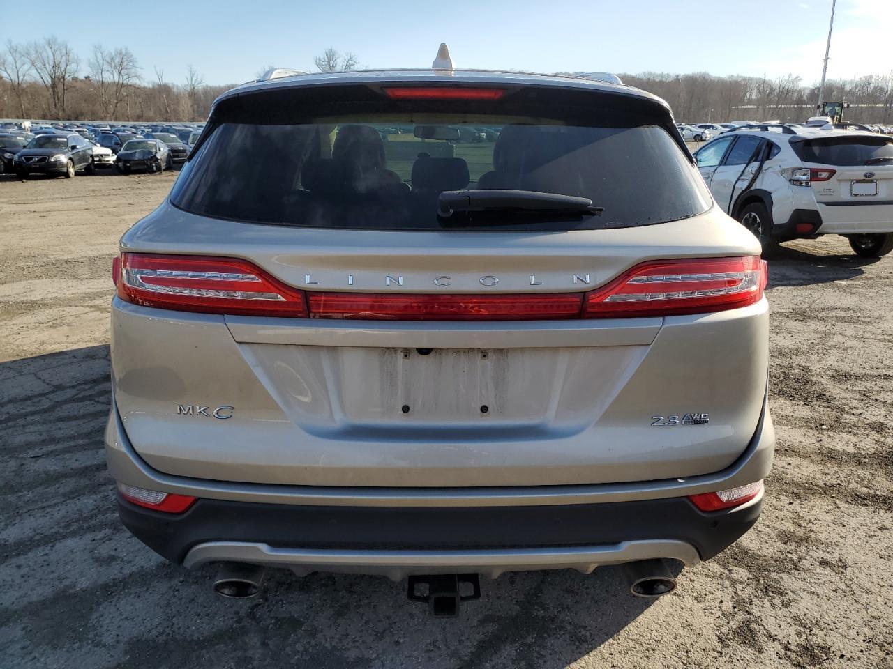 2015 Lincoln MKZ - Image 6