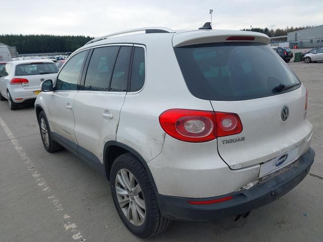 2011 VOLKSWAGEN TIGUAN MAT