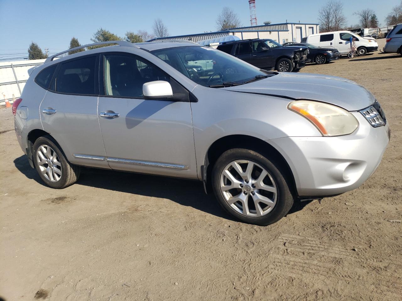 2011 Nissan Rogue - Image 4