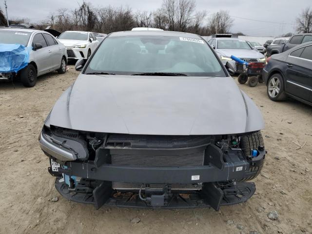  HYUNDAI ELANTRA 2024 Серый