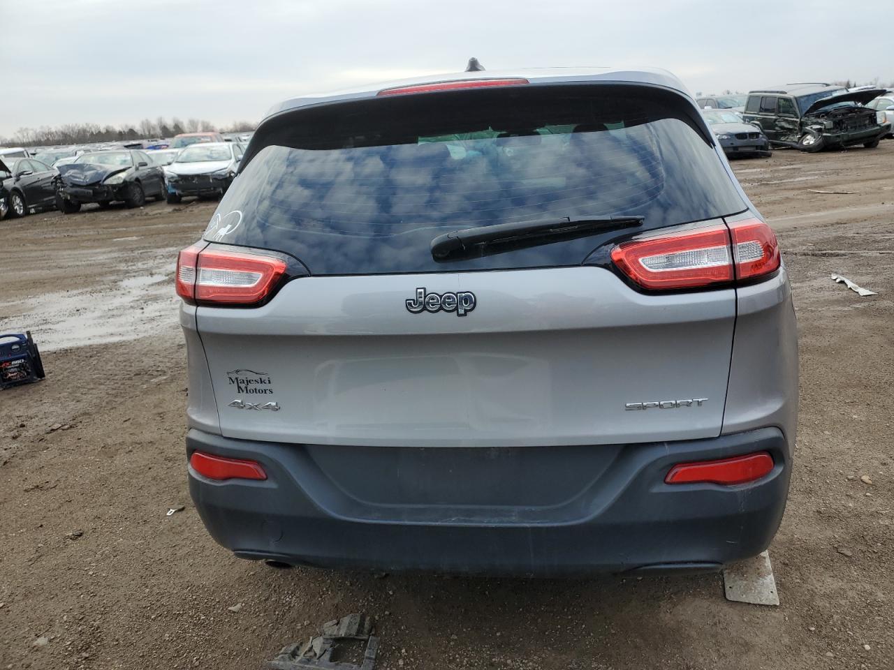 2014 Jeep Cherokee - Image 6