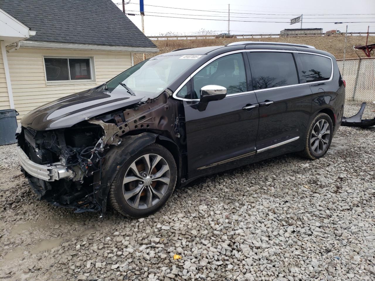 2017 Chrysler Pacifica - Image 1