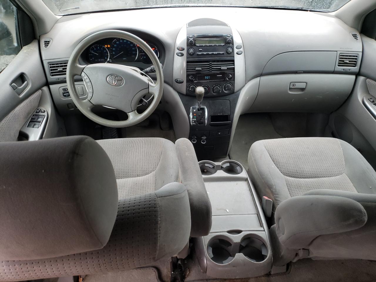 2006 Toyota Sienna - Image 8