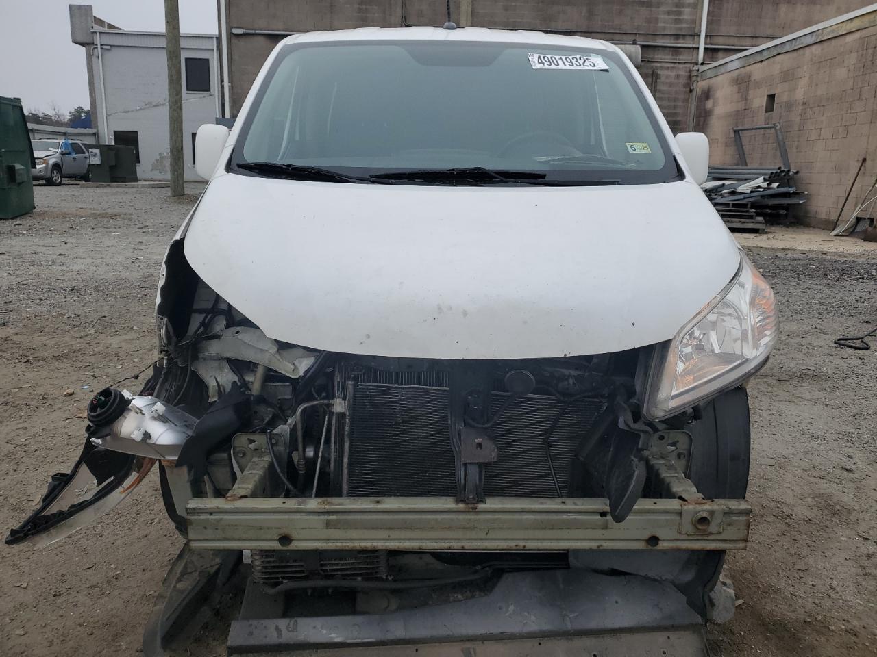 2015 Nissan NV - Image 5