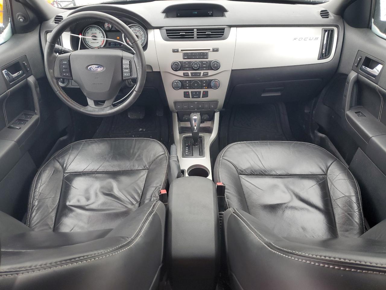 2010 Ford Focus - Image 8