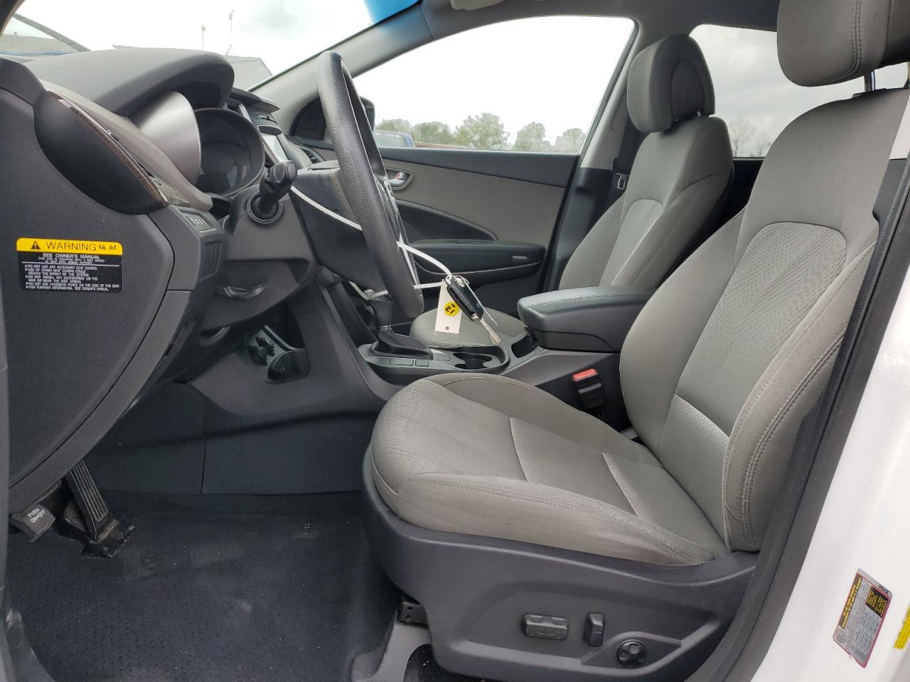 2017 Hyundai Santa Fe - Image 7