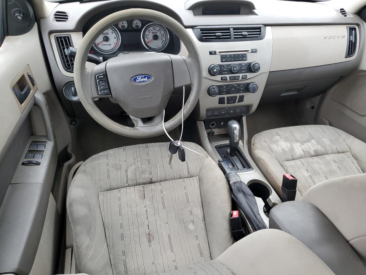 2010 Ford Focus - Image 8