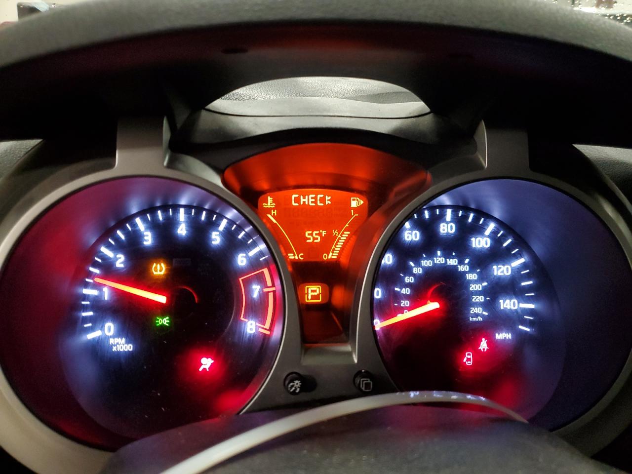 2013 Nissan Juke - Image 9