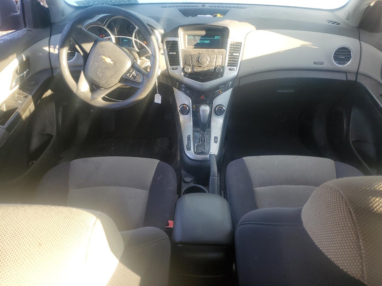 2013 Chevrolet Cruze - Image 8