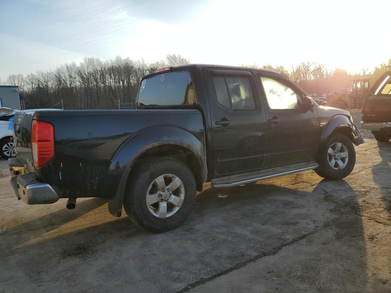 2013 Nissan Navara (Frontier) - Image 3
