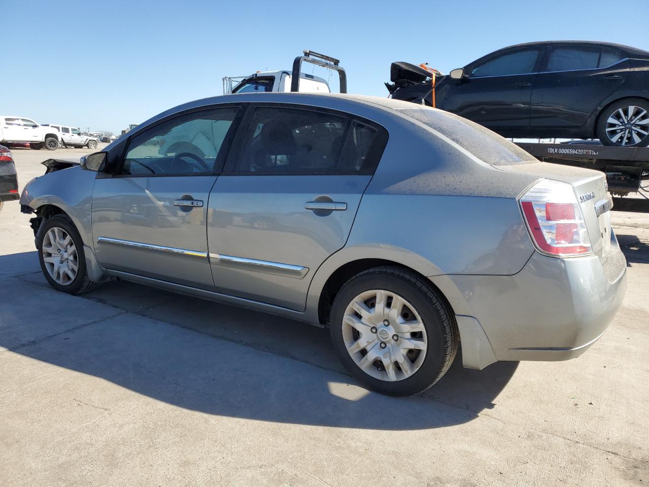 2010 Nissan Sentra - Image 2