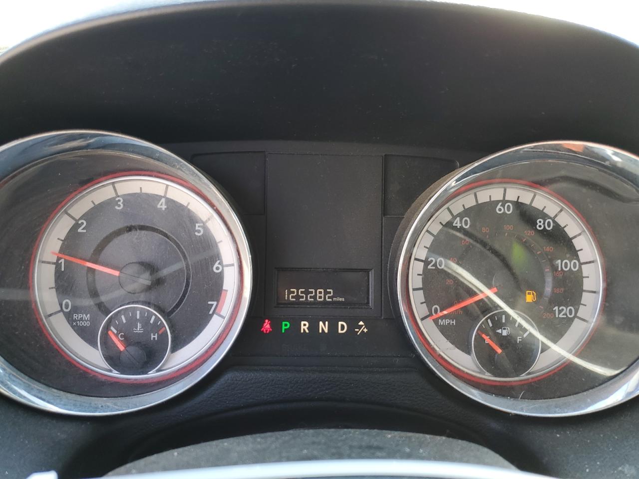 2015 Dodge Caravan - Image 9