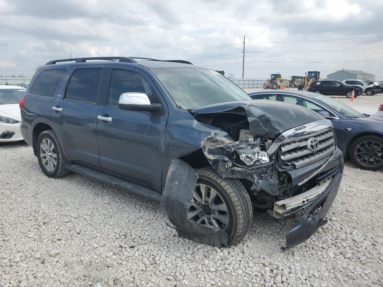 2010 Toyota Sequoia - Image 4