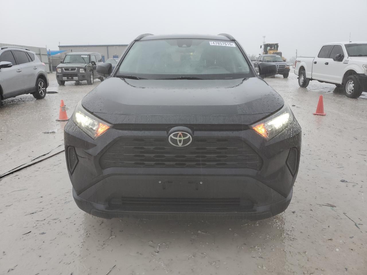 2019 Toyota RAV 4 - Image 5