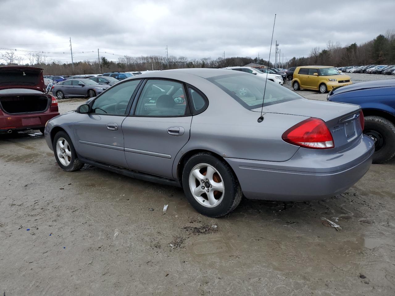 2006 Ford Taurus - Image 2