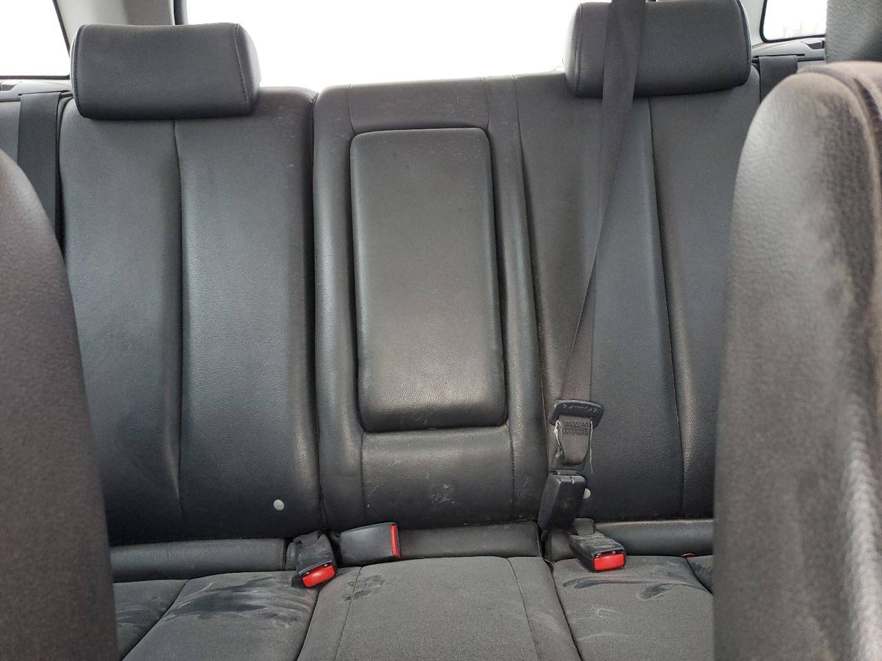 2007 Mazda CX-7 - Image 10