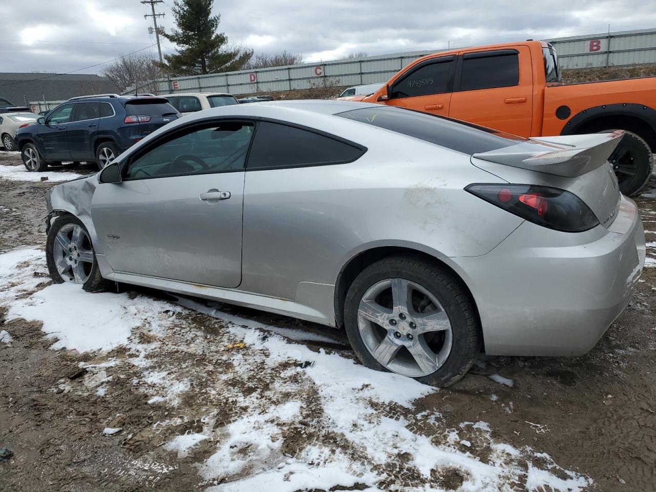 2008 Pontiac G6 - Image 2