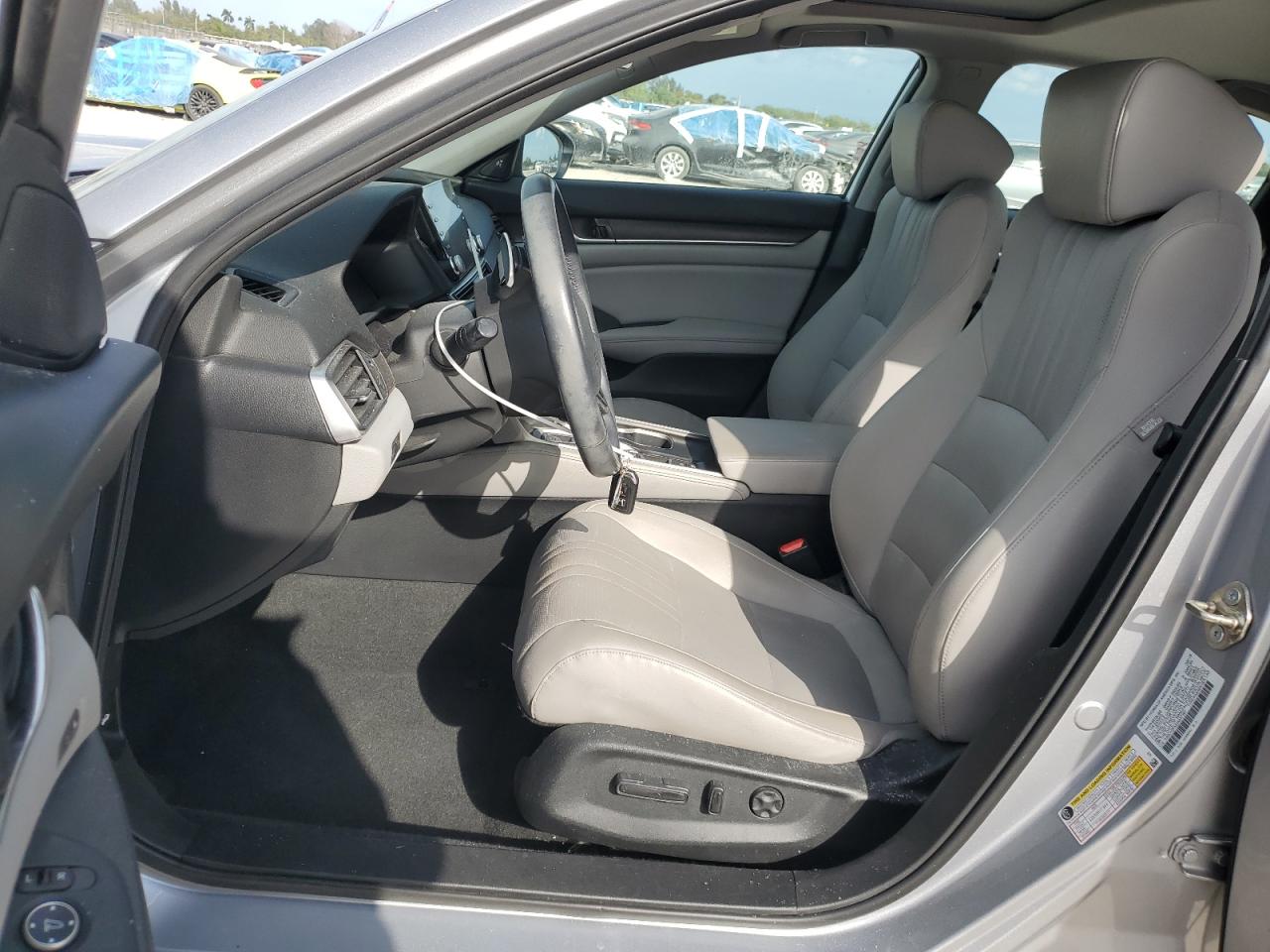1HGCV2F52JA037397 HONDA ACCORD 2018