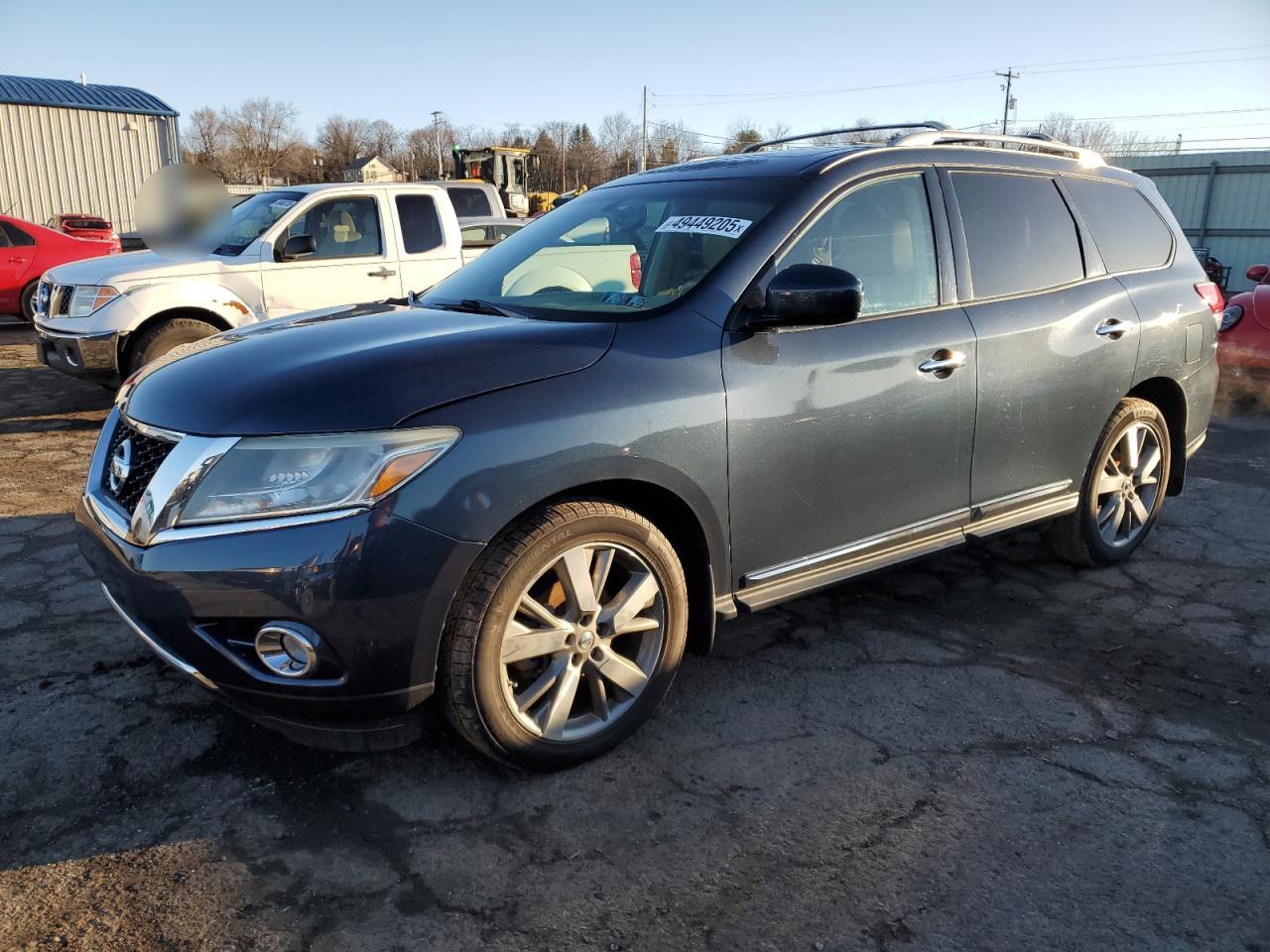 2015 Nissan Pathfinder - Image 1
